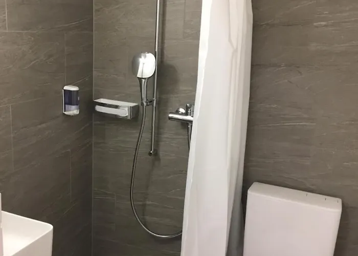 Seebueel Szálloda 3*